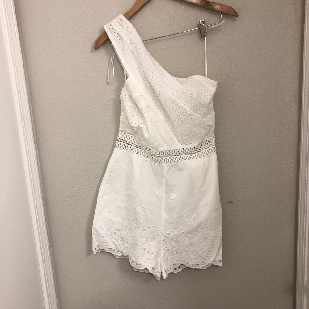 Endless Rose 1 Shoulder Shorts Romper NWT SZ L